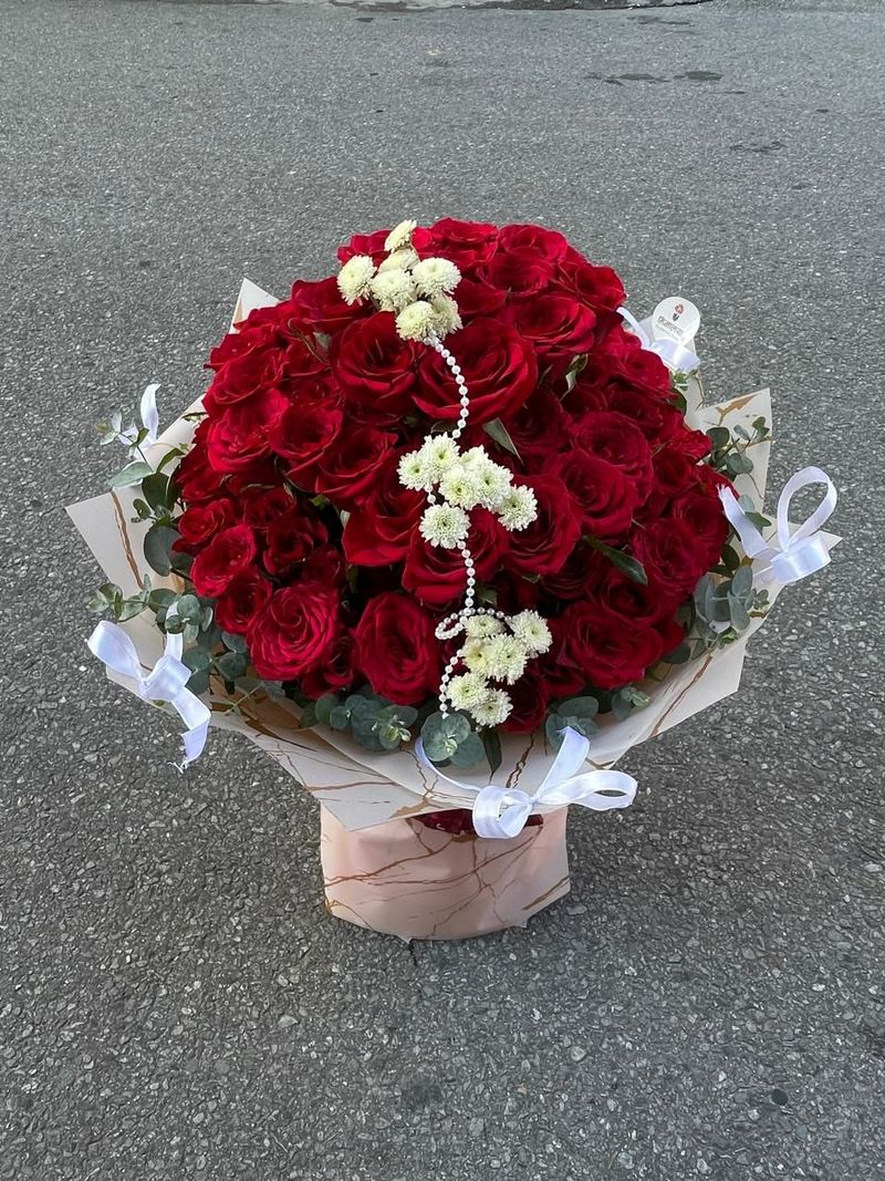 100-Stem Red Rose Premium Bouquet