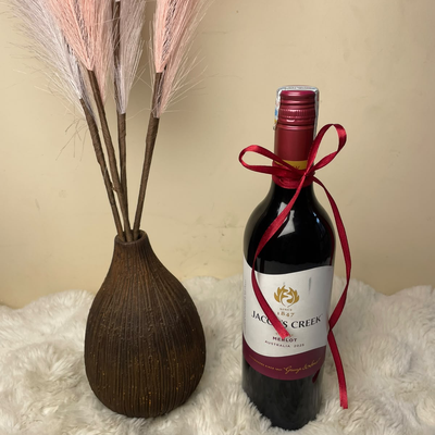 🍷 Jacob’s Creek Wine Gift