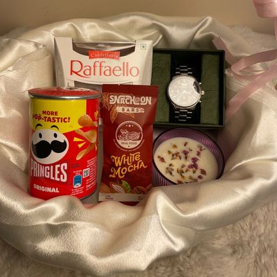 Premium Treats & Lifestyle Hamper