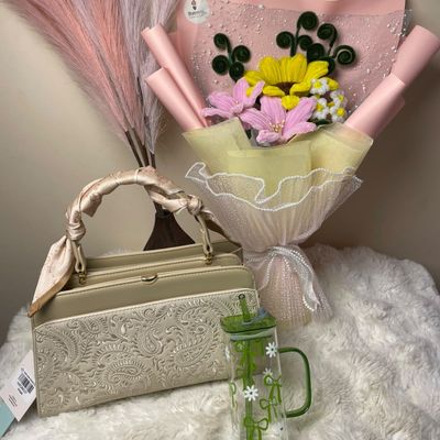 Classic Bag, Tumbler & Fuzzy Wire Flower Gift Combo
