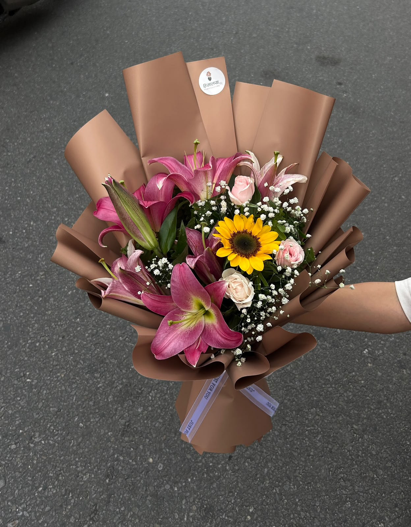 Lily & Baby Pink Rose Bouquet