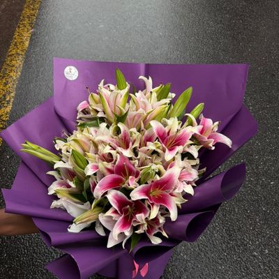 Royal Lily Bouquet