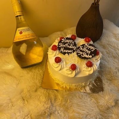 Wine & Cake Combo🍰 
