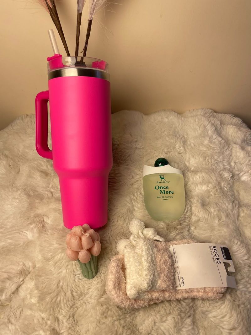 Pink Festive Luxury Hamper