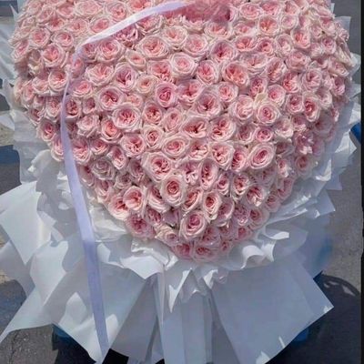 Heart-Shaped Pastel Rose Bouquet