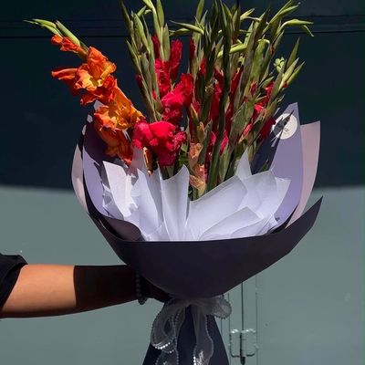Elegant Gladiolus Bouquet