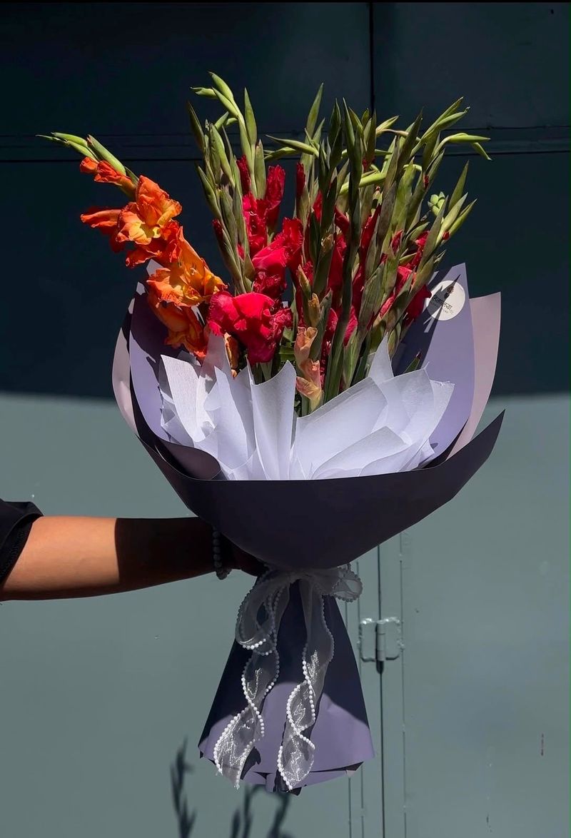 Elegant Gladiolus Bouquet