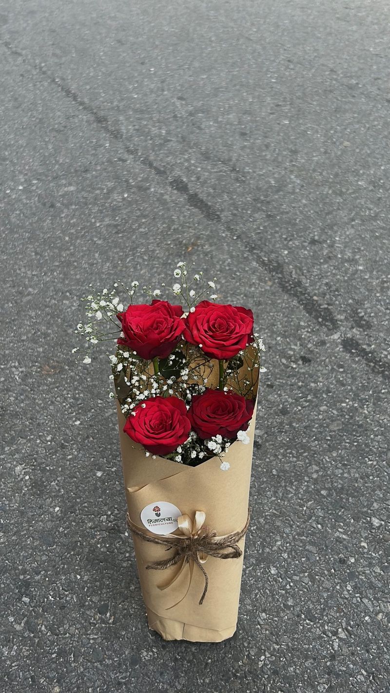 Classic Rose Oasis Bouquet