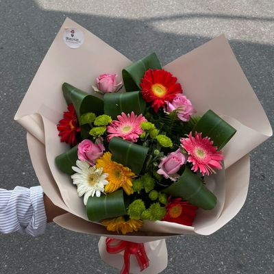 Elegant Mixed Flower Bouquet 