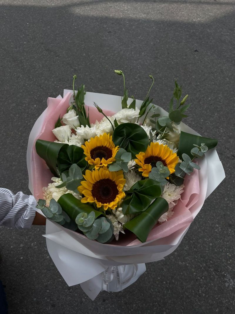 Mixed Elegance Bouquet