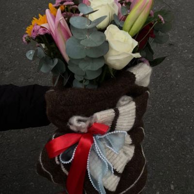 Sweater Bouquet 🌸🧥