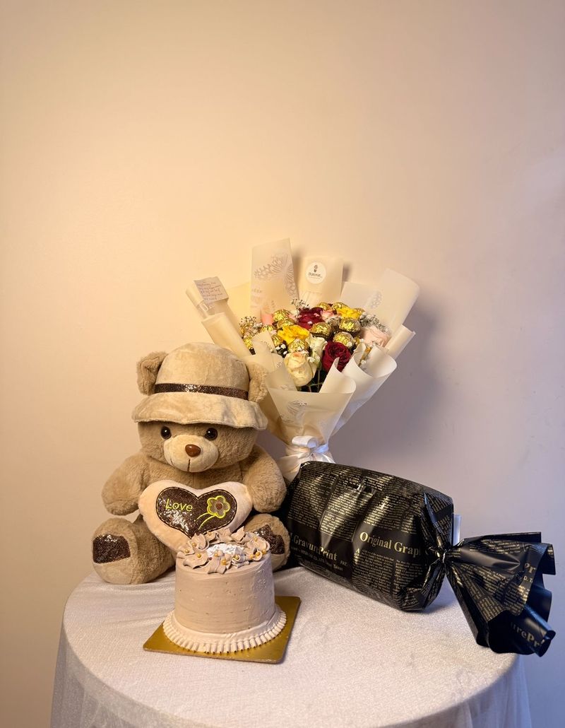 Valentine's Sweet Romance Combo