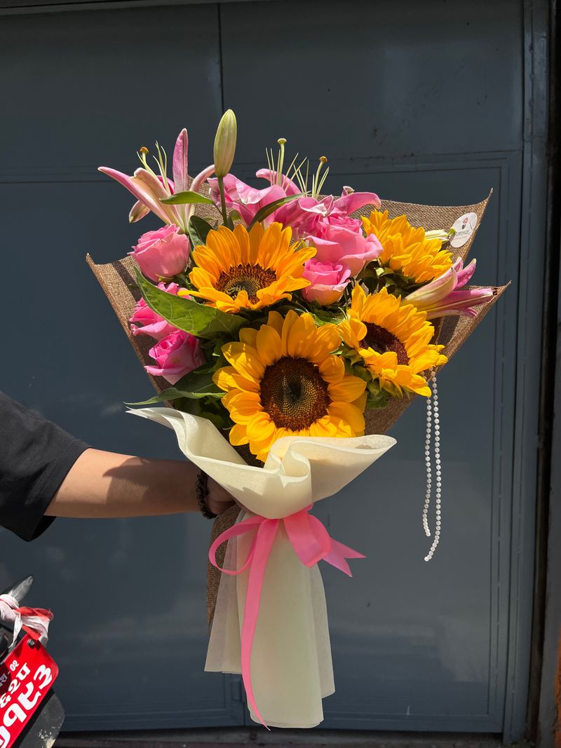 Sunshine Pink Love Bouquet