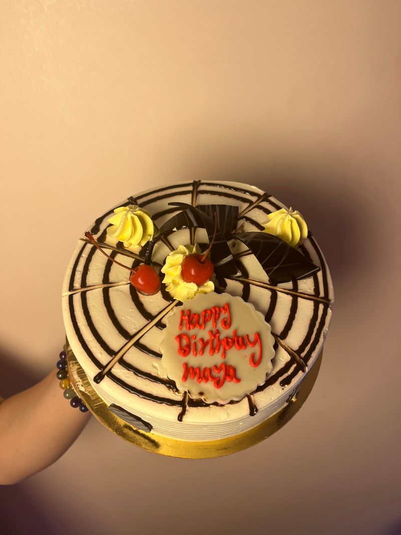 Classic Hoop Celebration Spider  Cake- 1 pound 