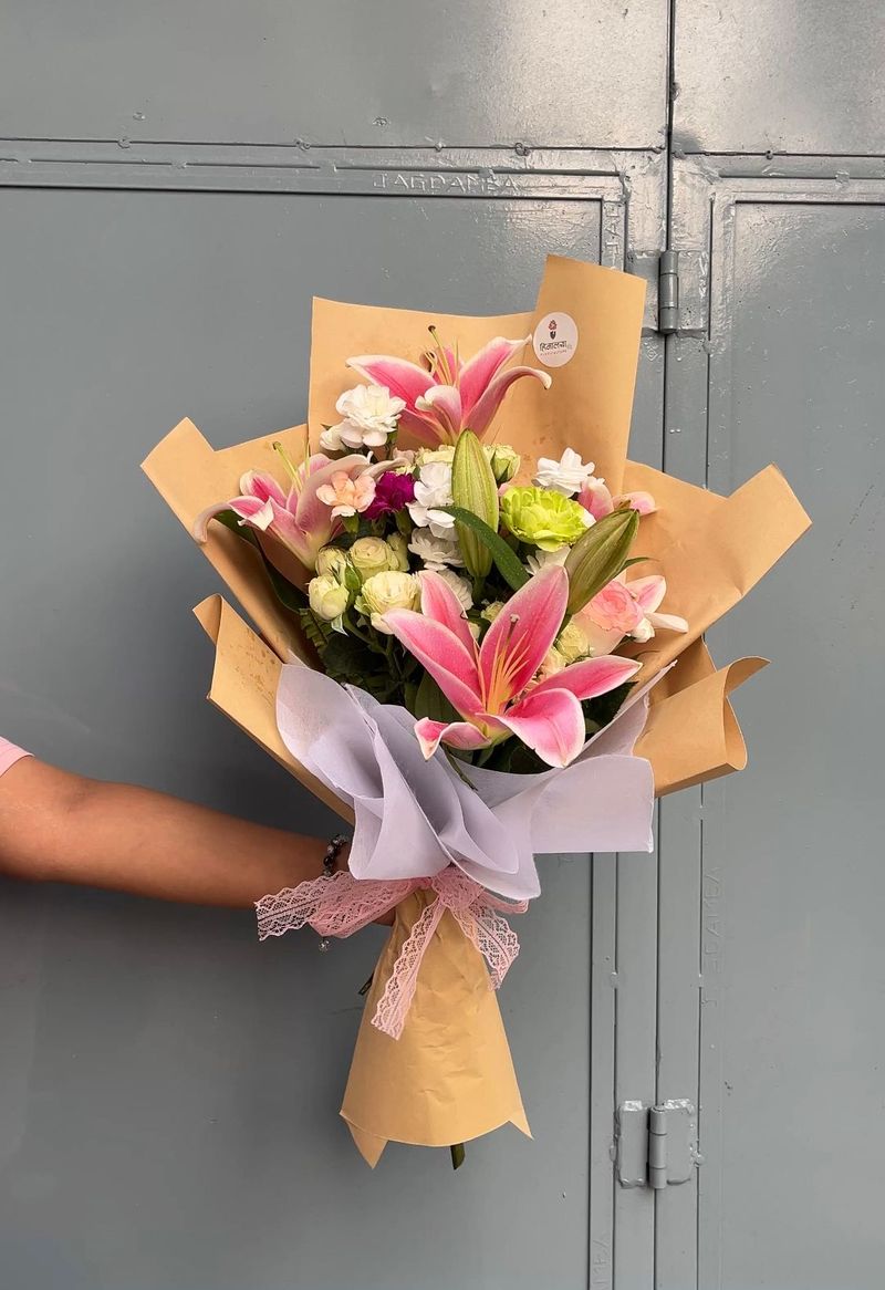 Blossom Symphony (Mix Flowers Bouquet )