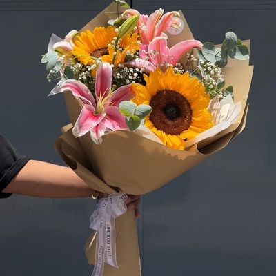 Sunshine Harmony Bouquet”(Sunflower and lily bouquet )