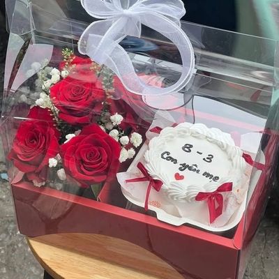 Black Forest Bento & Rose Gift Set