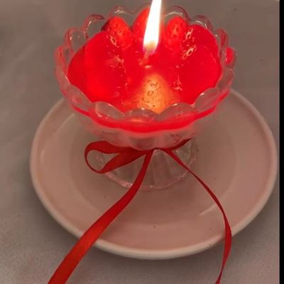 Crimson Bloom Floating Botanist Candle