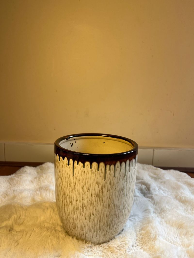 Distressed Rim Ceramic Planter