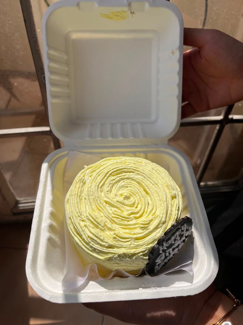 Yellow Sunshine Shag bento Cake