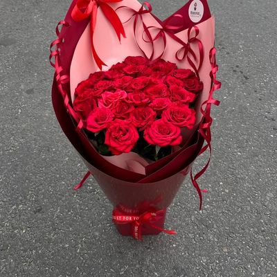 25 Stem Premium Red Rose Bouquet – Pinterest Aesthetic Edit