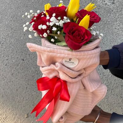 The Velvet Knit – Premium Red Rose & Tulip Sweater Bouquet