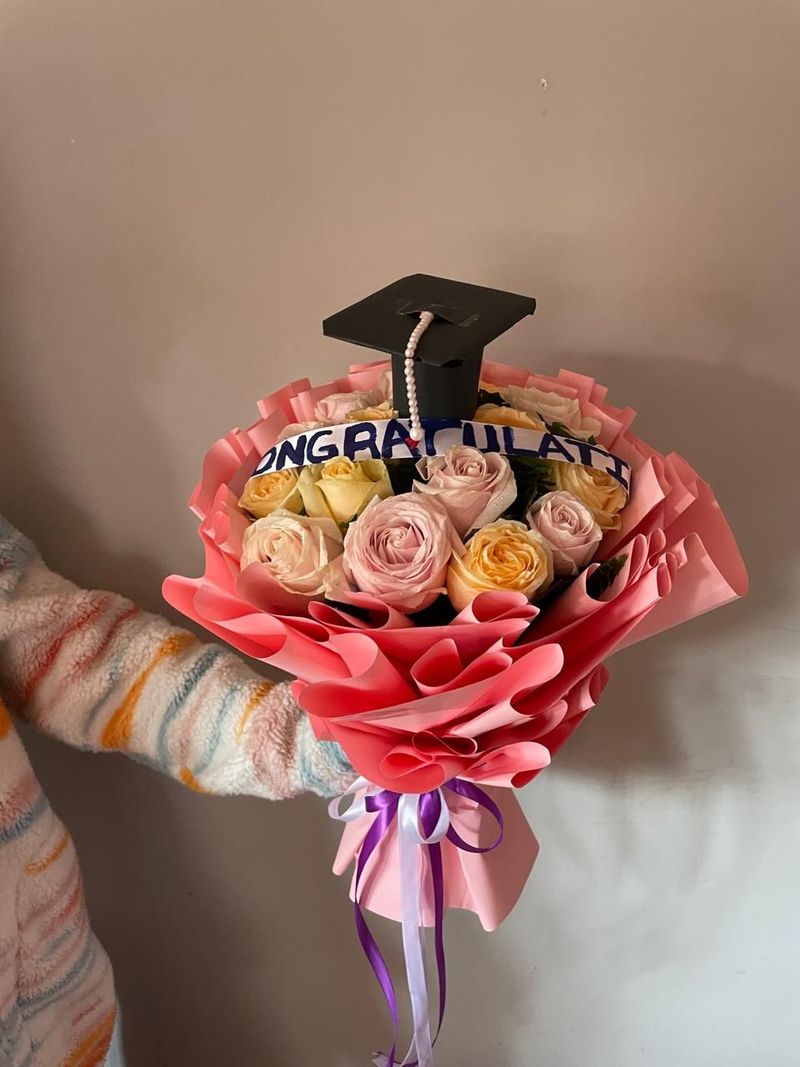 The Dawn of Success Bouquet – 20 Stem Premium Pastel & Peach Rose Arrangement