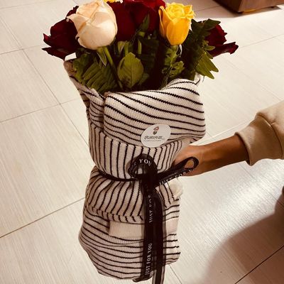 The Autumn Glow 20-Stem Multicolor Rose Sweater Bouquet