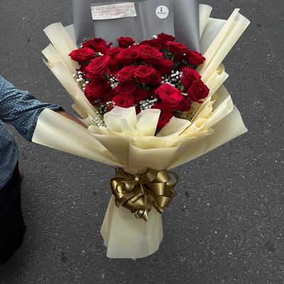 The Radiant Romance 20-Stem Red Rose Bouquet