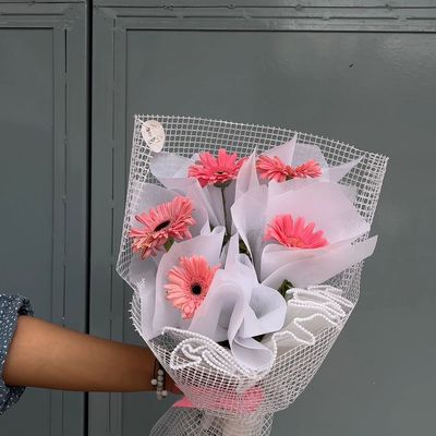 The Blush Pearl Bouquet – 5 Premium Pink Gerberas