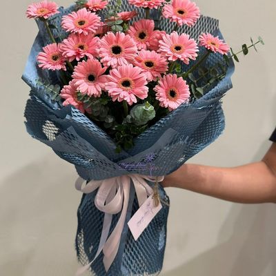 The Pink Horizon Gerbera Daisy Bouquet