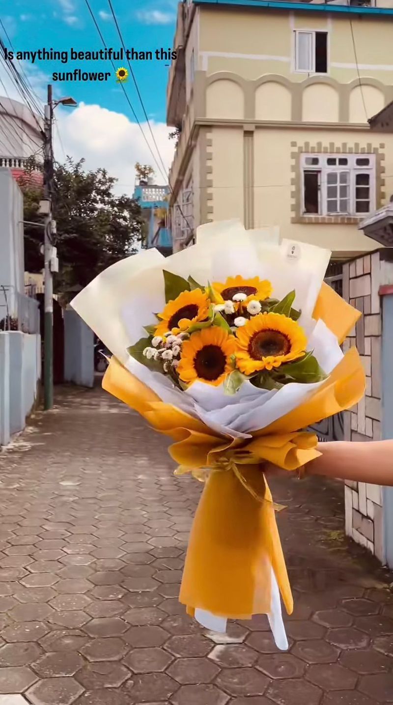Fields of Gold Sunflower Bouquet