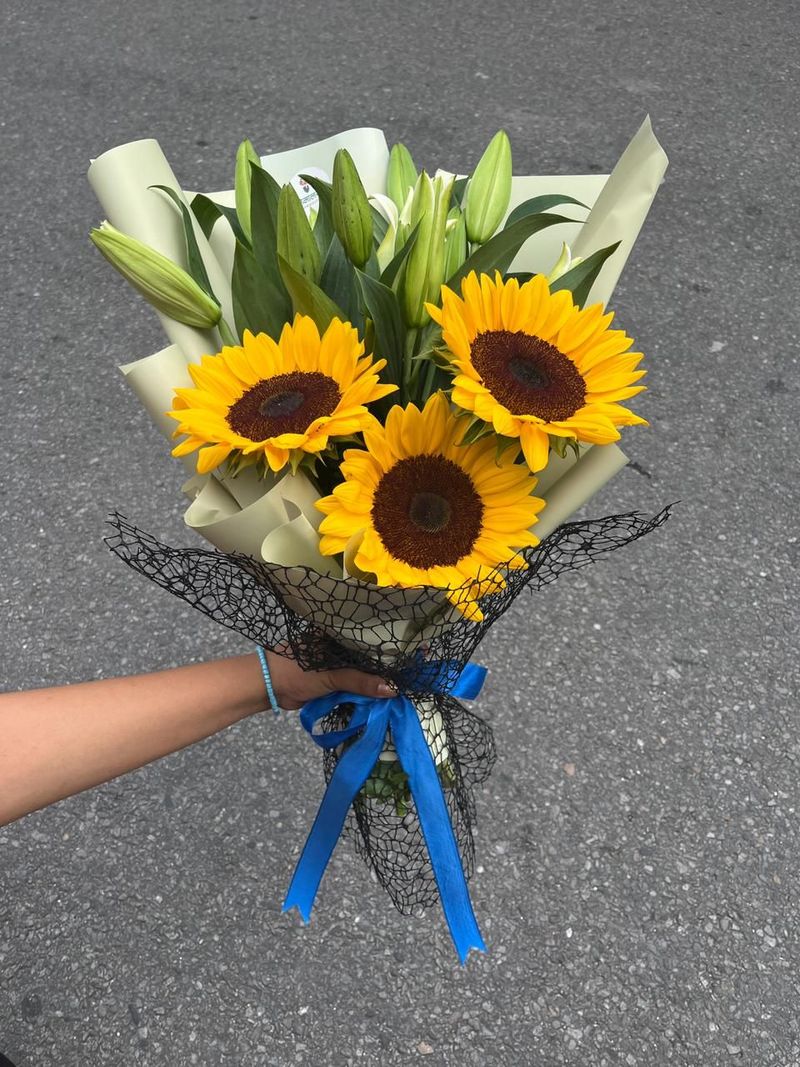 Sunlit Grace Bouquet