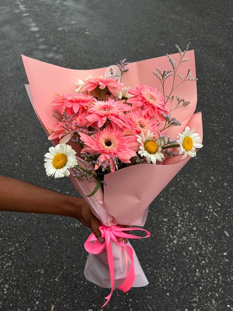 Elegant Pink Gerbera and Daisy Mix Bouquet