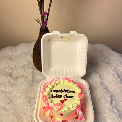 Ribbon Design Bento Cake
