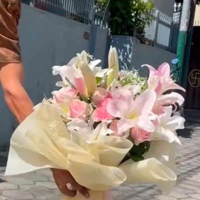 Lily Pink Rose Bouquet