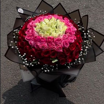 200 Roses Eternal Elegance