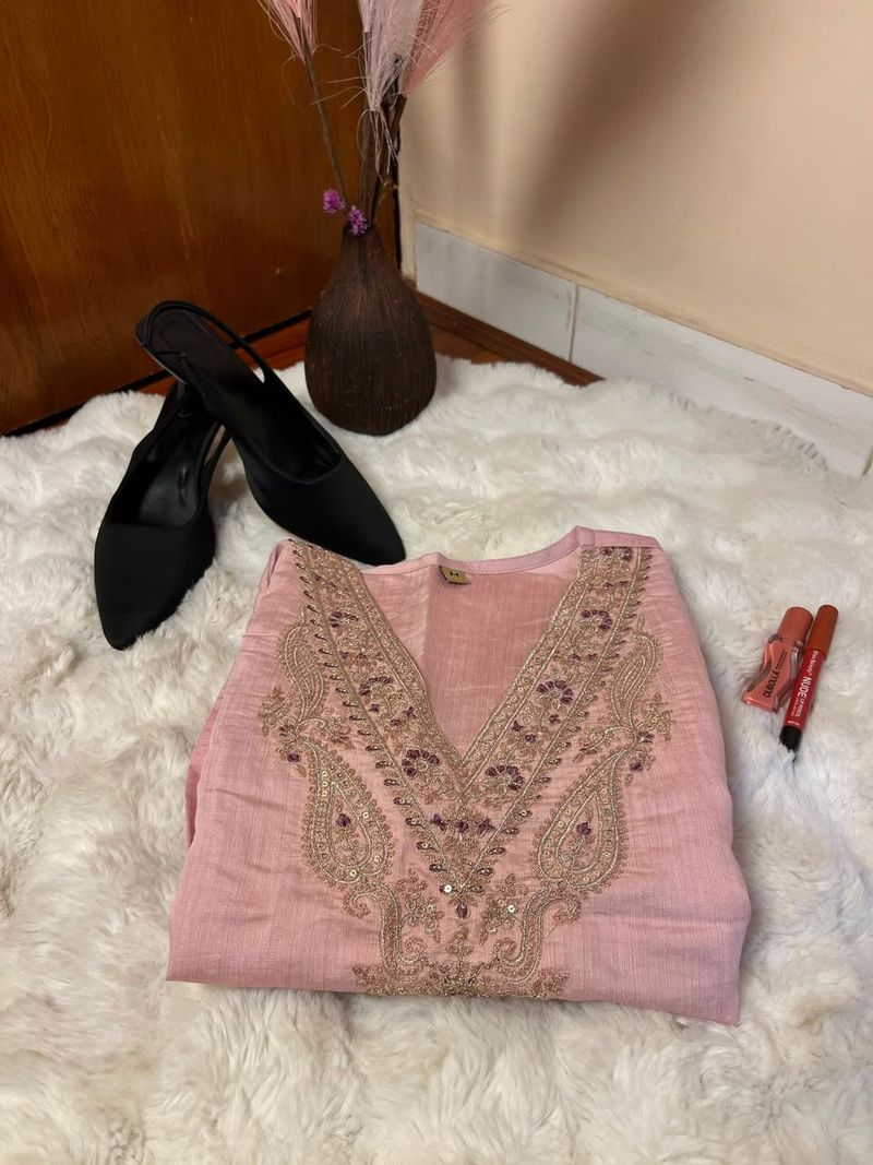 Kurtha & Beauty Gift Set