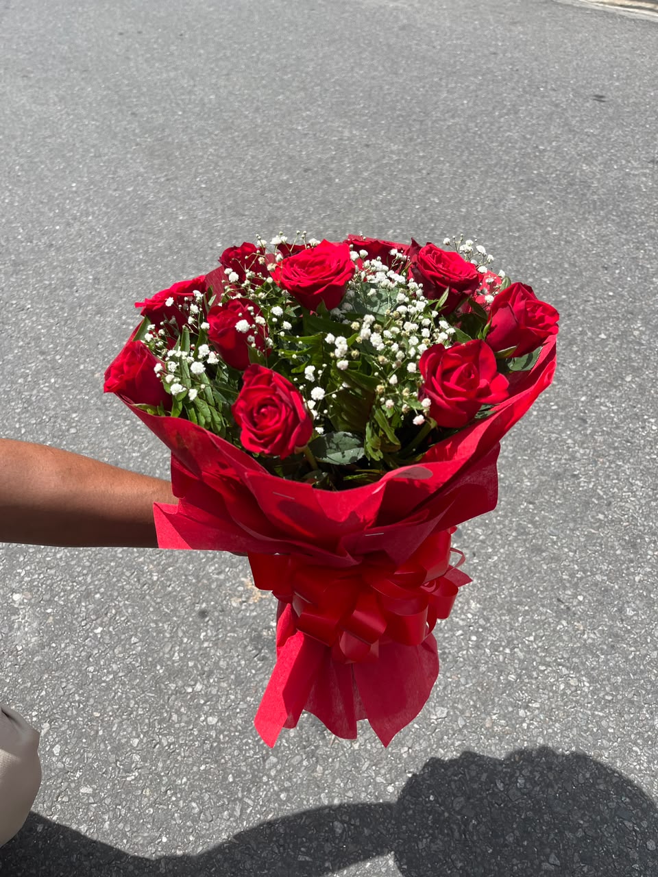 Fresh 10 Red Roses Bouquet As flowers are natural products, the size, bloom stage, and wrapping style may vary slightly based on seasonal availability while maintaining the same freshness and elegant presentation.