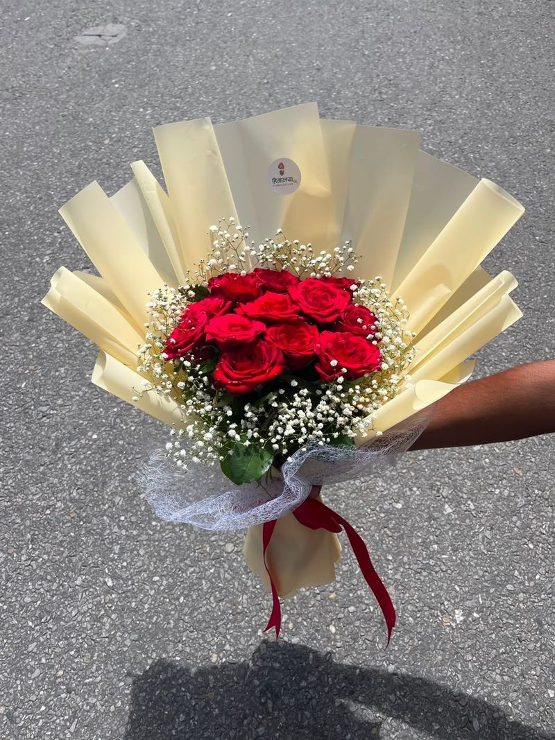 Love in Bloom – 15 Red Roses Bouquet