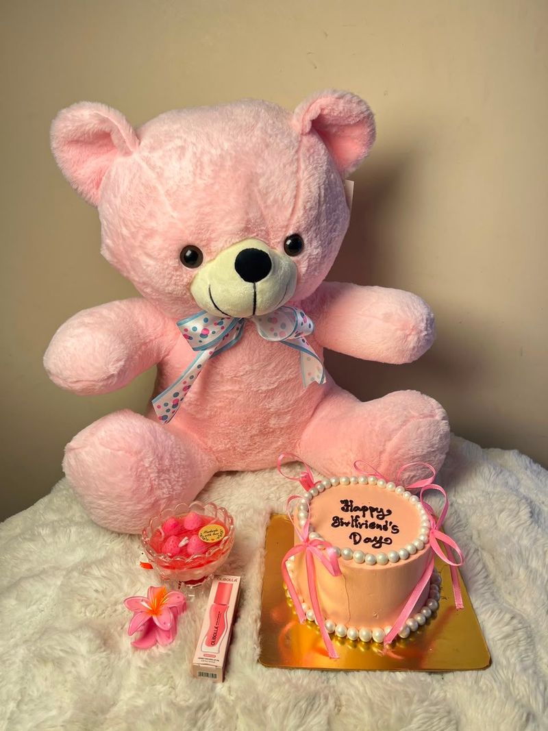 Girlfriend's Day Surprise Combo