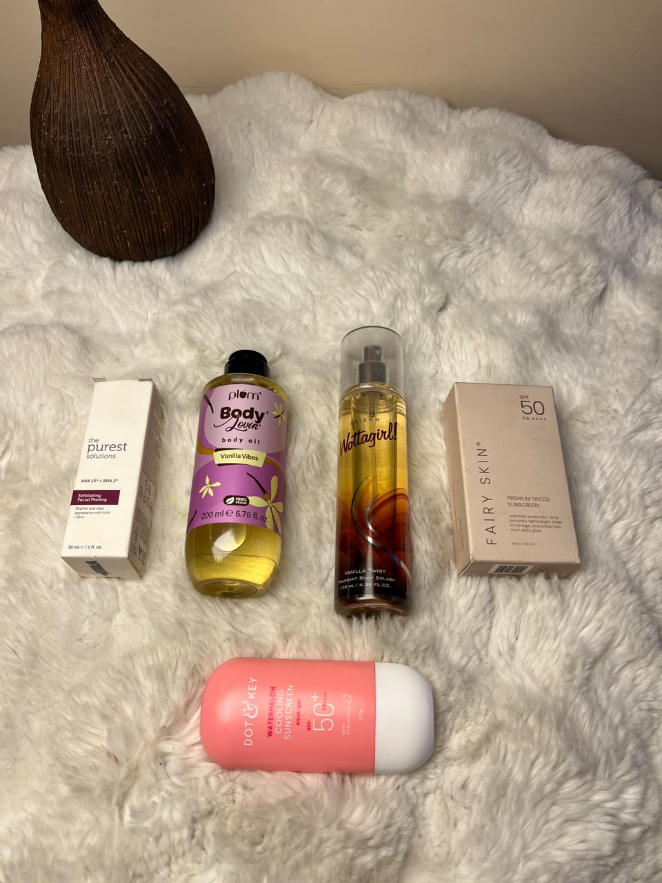 Product brands, fragrances, packaging, and variants may vary based on availability while maintaining the same quality and value. All items are carefully packed to create a beautiful gifting experience.