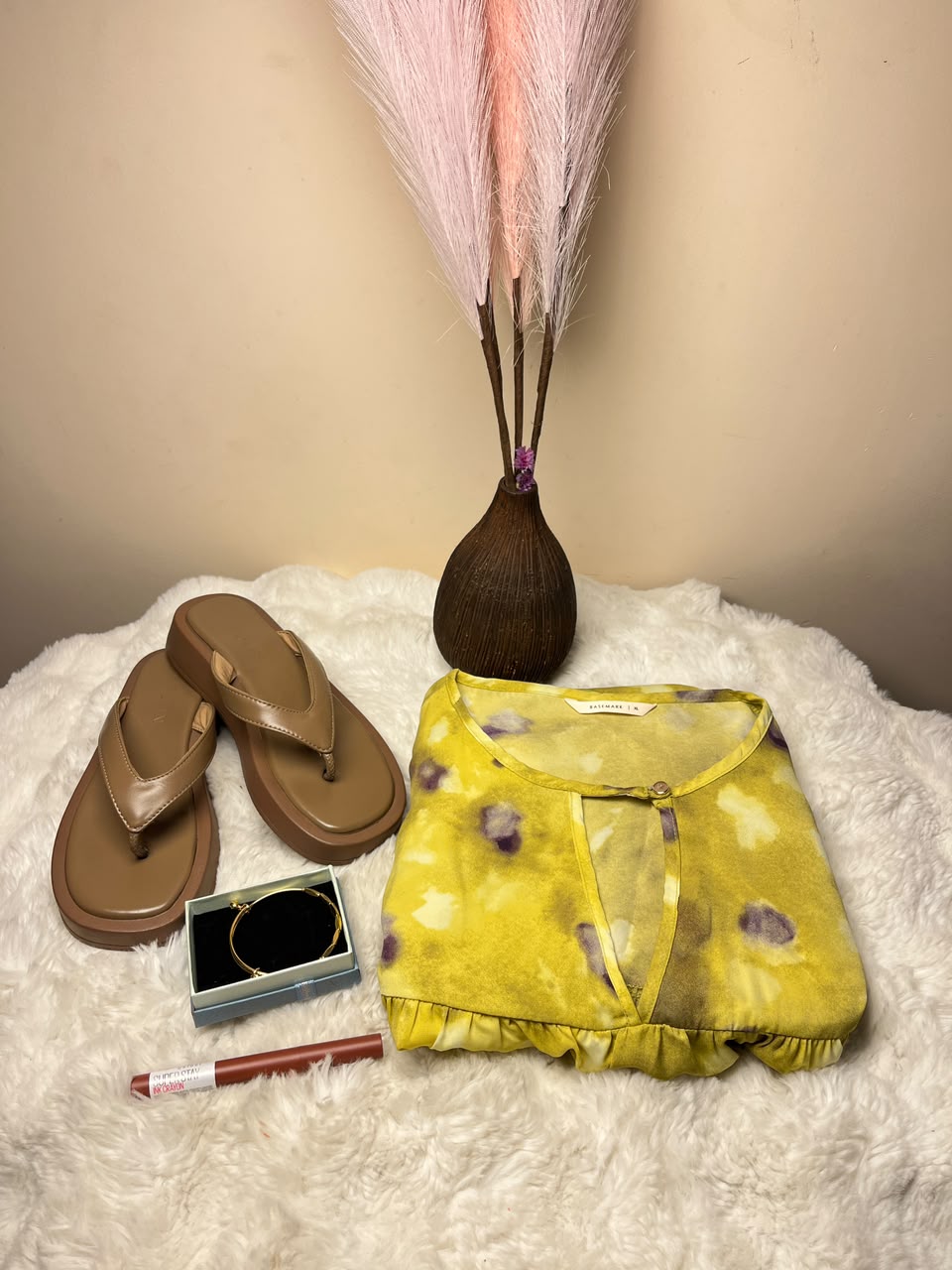 The kurta design, color, size, sandal style, bangle design, and lipstick shade may vary based on availability while maintaining the same quality and gifting appeal. Please mention the required kurta and sandal size while placing your order.