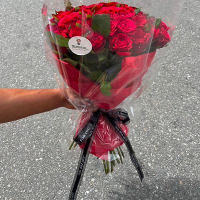 Timeless Love – 30 Red Roses Bouquet