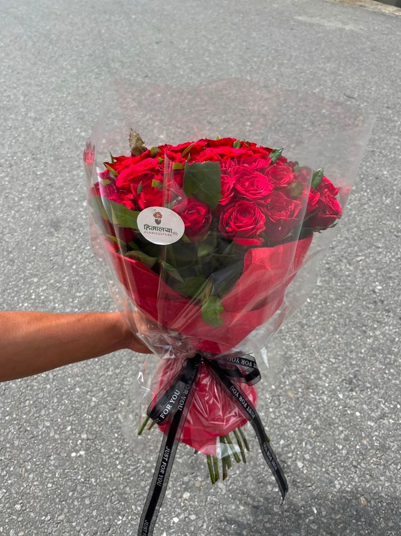 Timeless Love – 30 Red Roses Bouquet