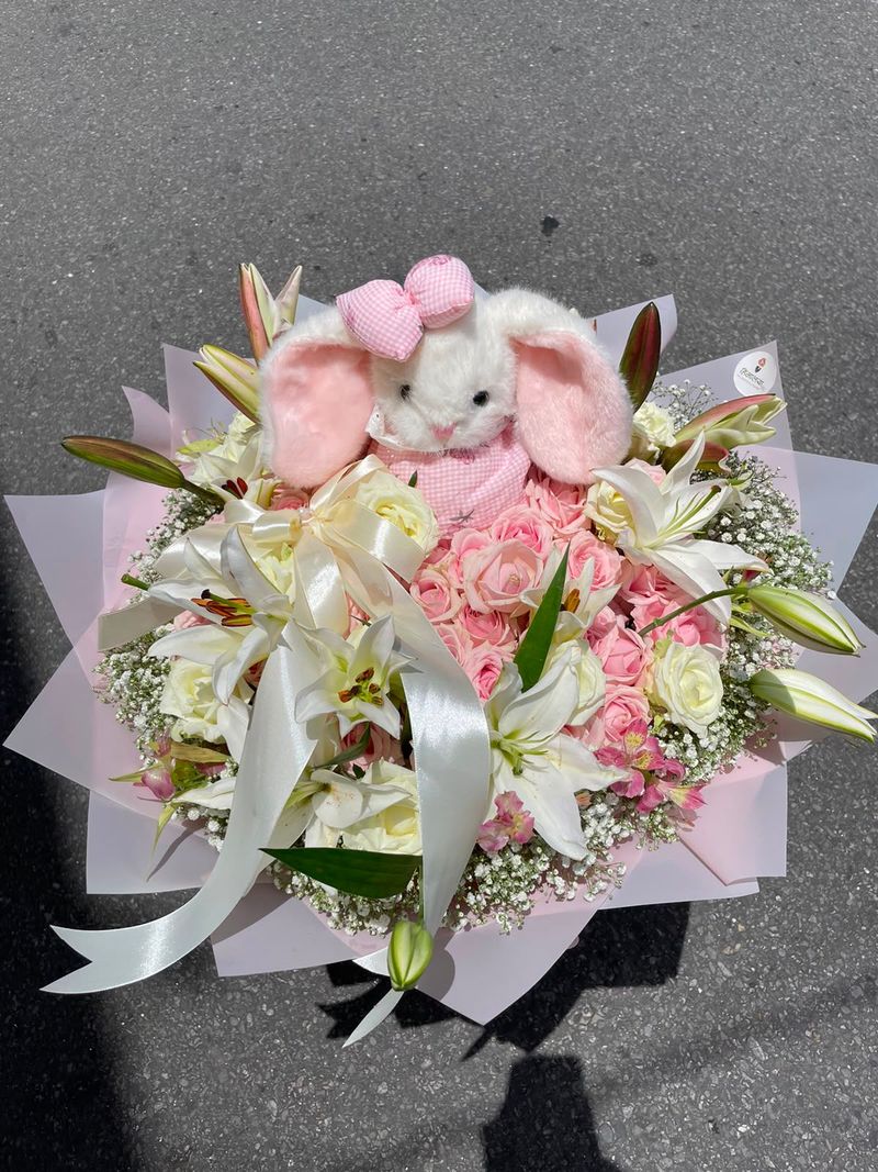 Luxury 50 Pink Roses, Lilies & Bunny