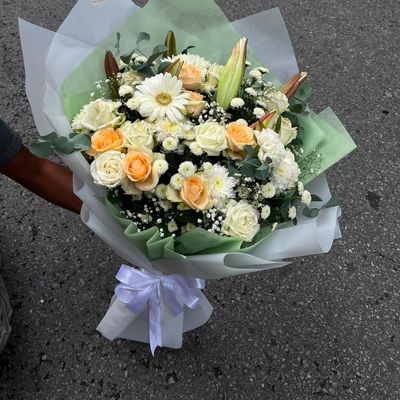 2 Lilies & Mixed Flower Bouquet
