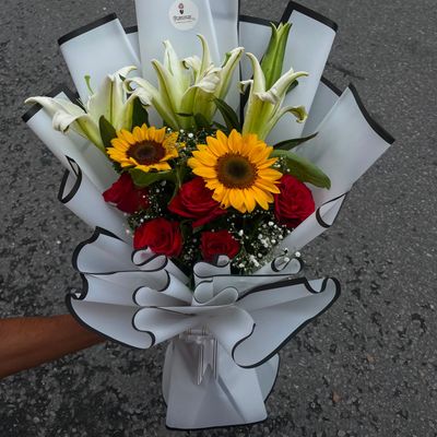 Love & Sunshine Bouquet