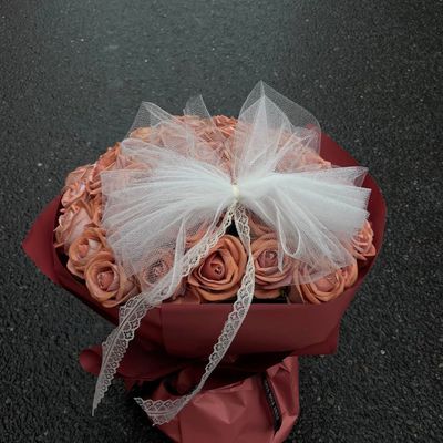 50 Artificial Brown Roses Bouquet