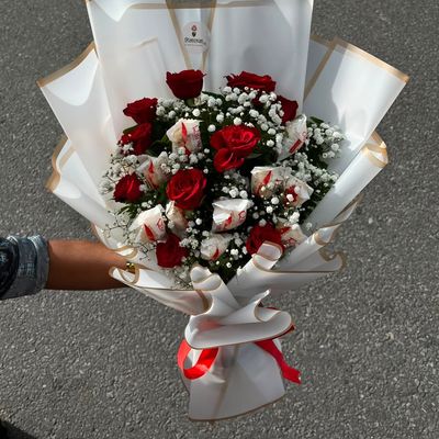 Red Roses with 10 Raffaello Gift Bouquet